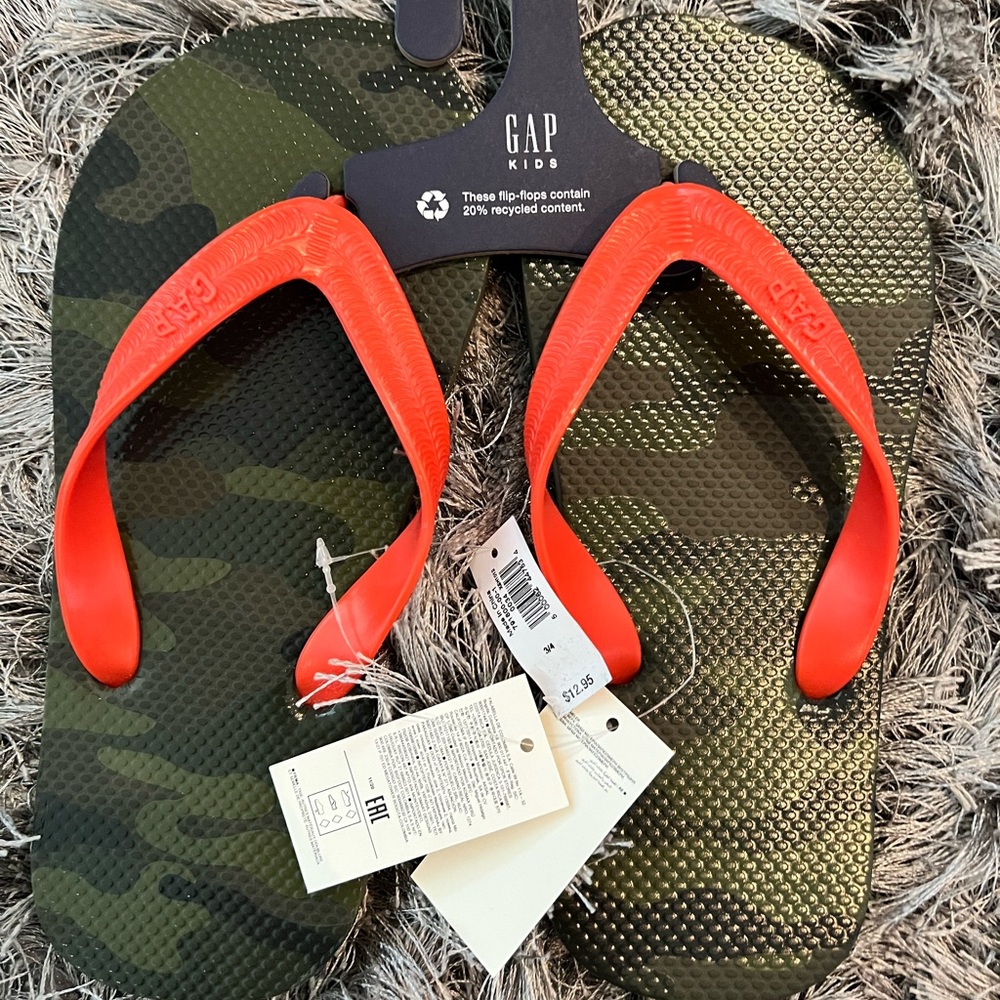 Boys Gap Flip Flops 3/4
